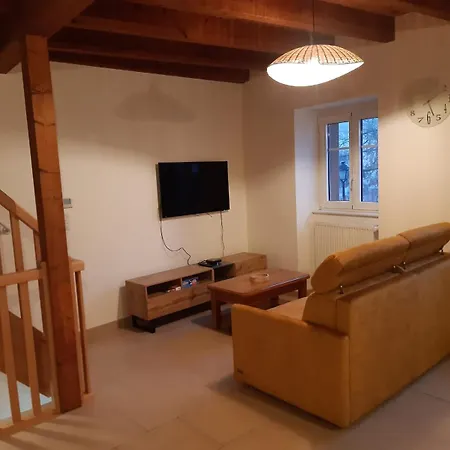 Maison Situee 8 Rue De L'engelbourg *